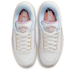 Women's Air Jordan 2 Retro Low 'Look, Up In The Air' - Summit White/Varsity Red 15 Women's Air Jordan 2 Retro Low 'Look, Up In The Air' - Summit White/Varsity Red -Fashion clothing AURORA DX4401 146 PHCTH001 2000