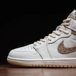 Air Jordan 1 Retro High OG Craft 'Vibrations Of Niaja' - Sail/Pale Vanilla -Fashion clothing AirJordan1HighCraftVibrationsOfNaijaSneakerPoliticsIG 4