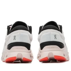 On Cloudstratus 3 - Undyed White/Sand 11 On Cloudstratus 3 - Undyed White/Sand -Fashion clothing Sneaker Politics OC Cloudstratus3Sand 131 113472 WB 5