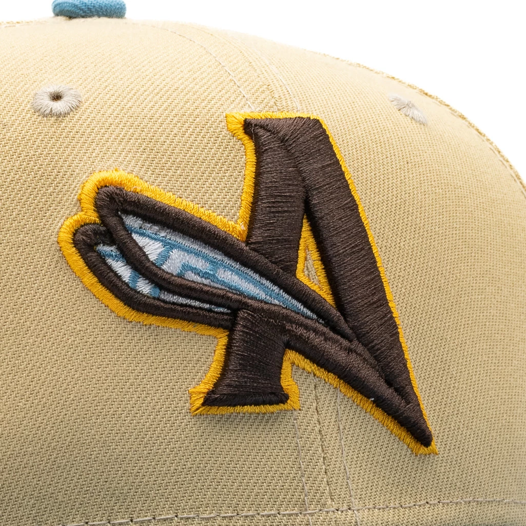 New Era X Politics Augusta GreenJackets 59FIFTY Fitted Hat - Sand/Sky Blue 9 New Era X Politics Augusta GreenJackets 59FIFTY Fitted Hat - Sand/Sky Blue - Image 7