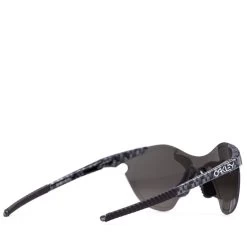 Oakley MUZM Sub Zero - Carbon Fiber/Prizm Black 11 Oakley MUZM Sub Zero - Carbon Fiber/Prizm Black -Fashion clothing Sneaker Politics Oakley MUZUM SUBZERO WHITEBOX 23