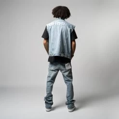 Purple Brand Denim Vest - Light Indigo Embroidered 11 Purple Brand Denim Vest - Light Indigo Embroidered -Fashion clothing Sneaker Politics PURPLE SS23 MODEL 131 111462 WB 2