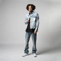 Purple Brand Low Rise Bootcut Jean - Washed Mid Indigo 9 Purple Brand Low Rise Bootcut Jean - Washed Mid Indigo -Fashion clothing Sneaker Politics PURPLE SS23 MODEL 131 111471 131 111468 WB 1 1