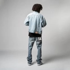 Purple Brand Oversized Fit Denim Jacket - Light Indigo Embroidered -Fashion clothing Sneaker Politics PURPLE SS23 MODEL 131 111471 131 111468 WB 2