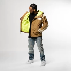 The North Face '86 Low-Fi Hi-Tek Mountain Jacket - Brown/Gravel -Fashion clothing Sneaker Politics TNF Spring23 Modeled 131 111381 WB 2