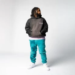 Purple Brand Oversized Fit Hoodie - Black Beauty -Fashion clothing Sneaker Politics purple ss23 MODELED 131 111477 131 111467 WB 1