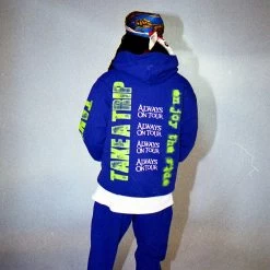 Always On Tour Lo-Fi Anniversary Hoodie - Medium Lilac -Fashion clothing img20230324 10111847 751faf3f 2119 4b69 a7c4 6ff4042bbe70